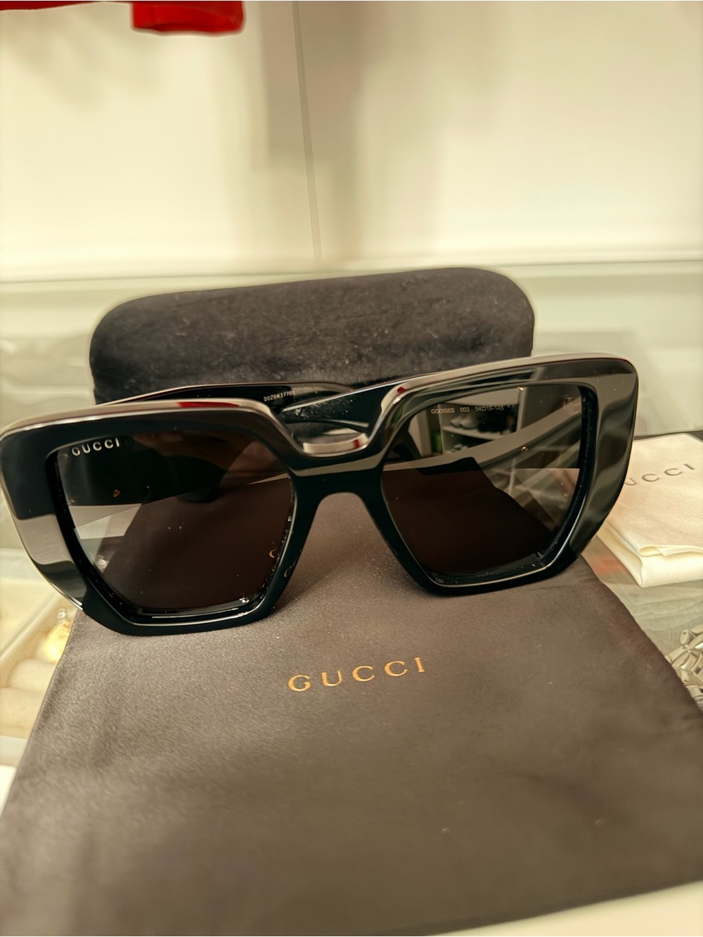 Gucci Black Geometric Oversized Sunglasses